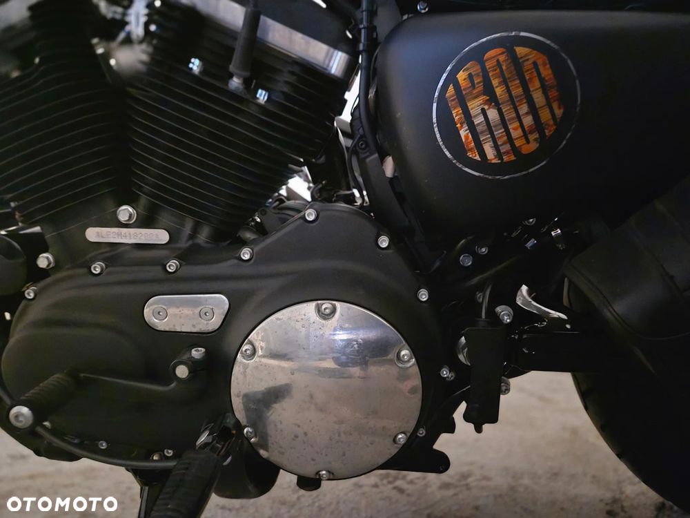 Harley-Davidson Sportster Iron 883 - 9