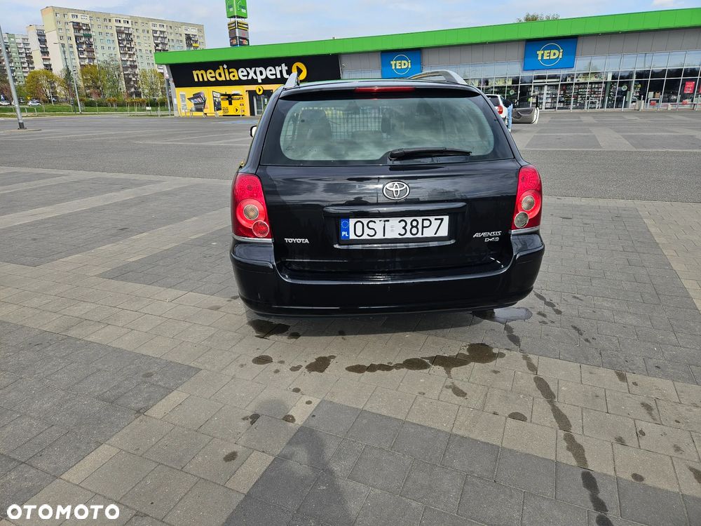 Toyota Avensis 2.0 D-4D Luna - 6