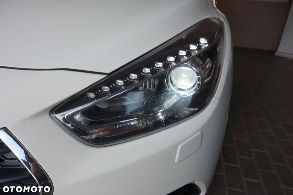 Hyundai i40 1.7 CRDi Comfort DCT - 4