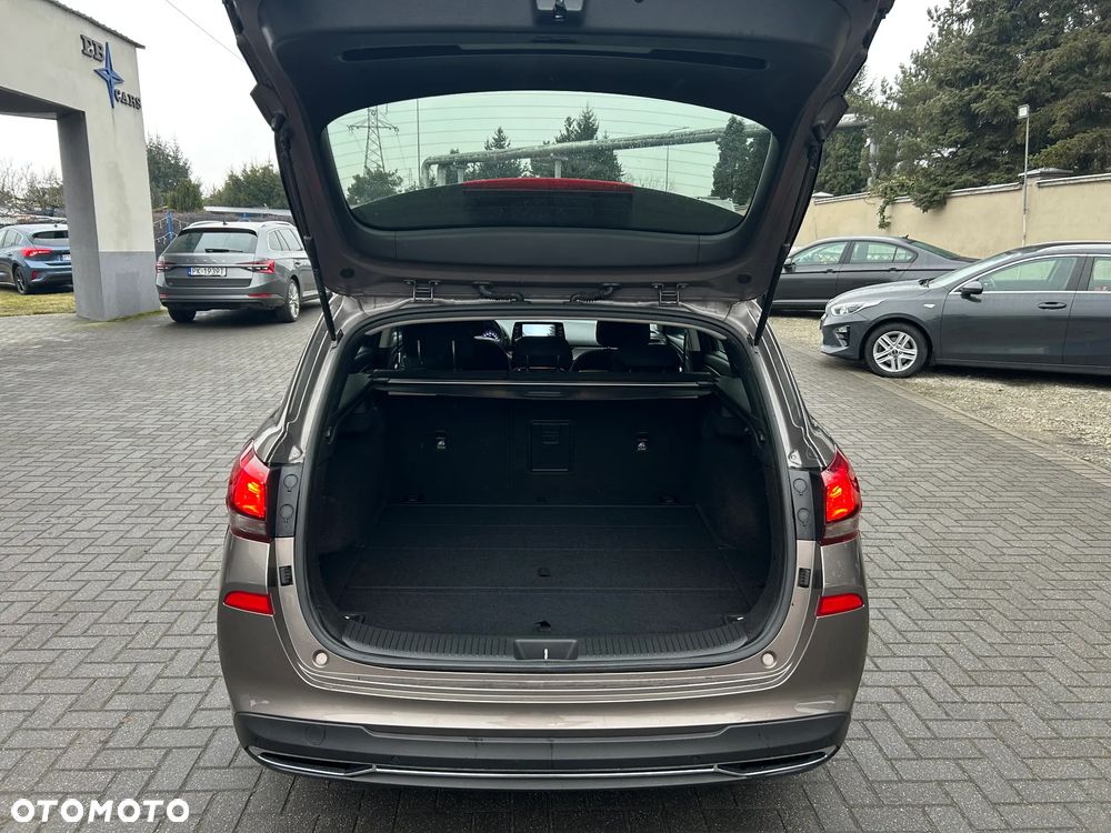 Hyundai i30 1.6 D Comfort DCT - 23