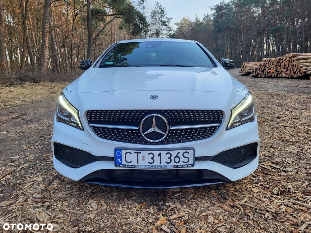 Mercedes-Benz CLA 220 4-Matic AMG Line - 14