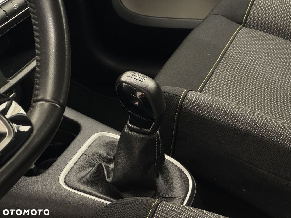 Citroën C3 1.2 PureTech Shine - 9