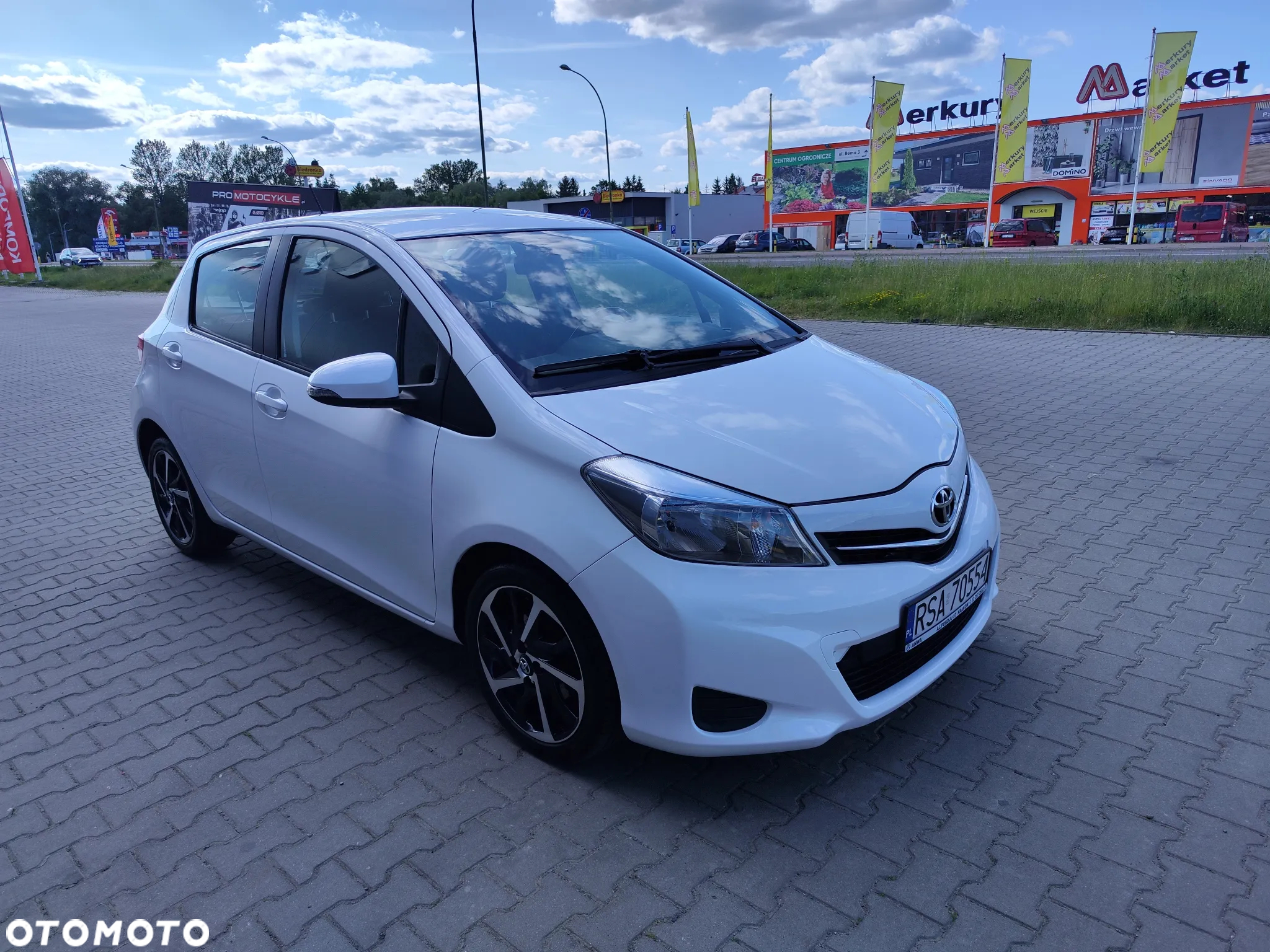 Toyota Yaris - 33