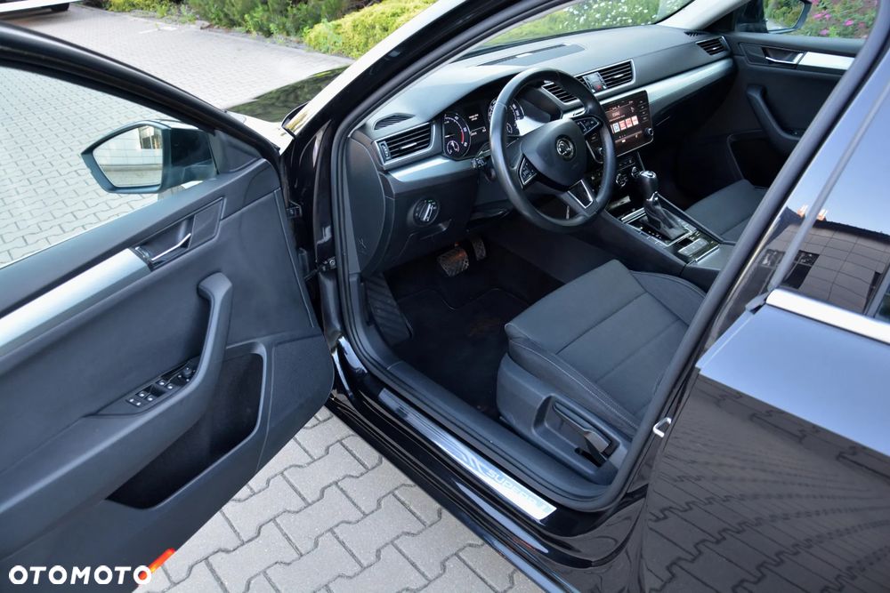 Skoda Superb 2.0 TDI DSG Ambition - 2