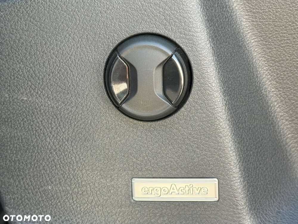 Volkswagen Touran - 15