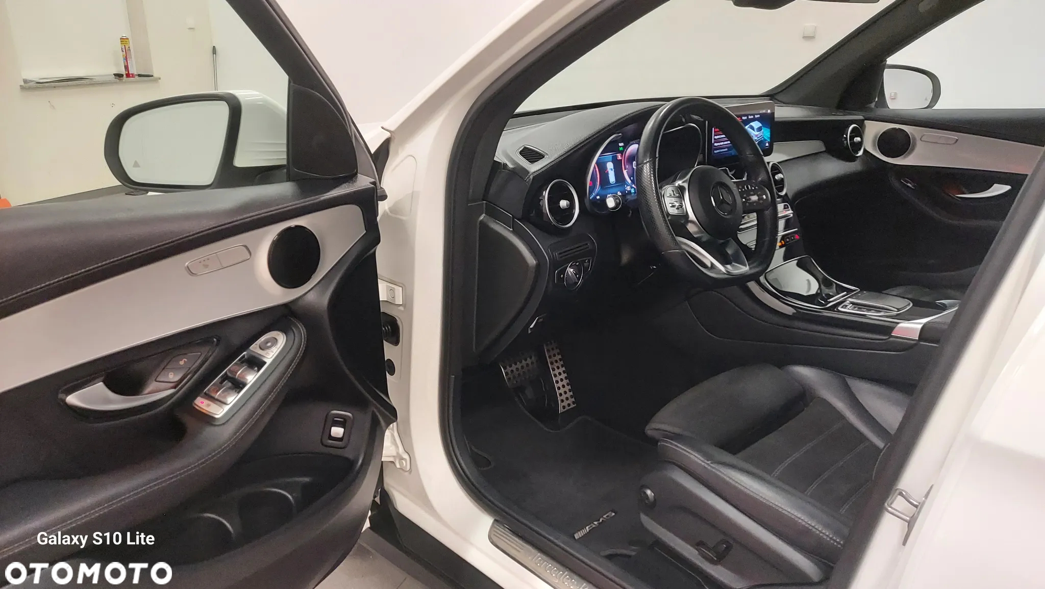 Mercedes-Benz GLC 220 d 4Matic 9G-TRONIC AMG Line - 5