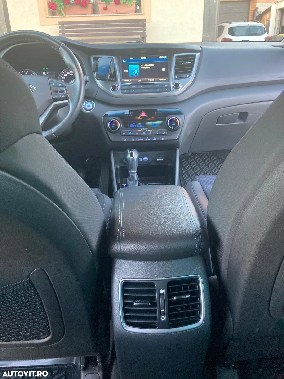 Hyundai Tucson 1.6 T-GDi 4WD 7DCT Premium - 8