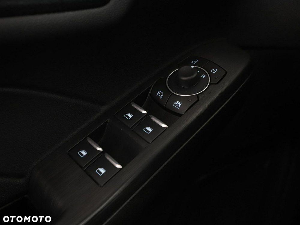 Ford Kuga - 37