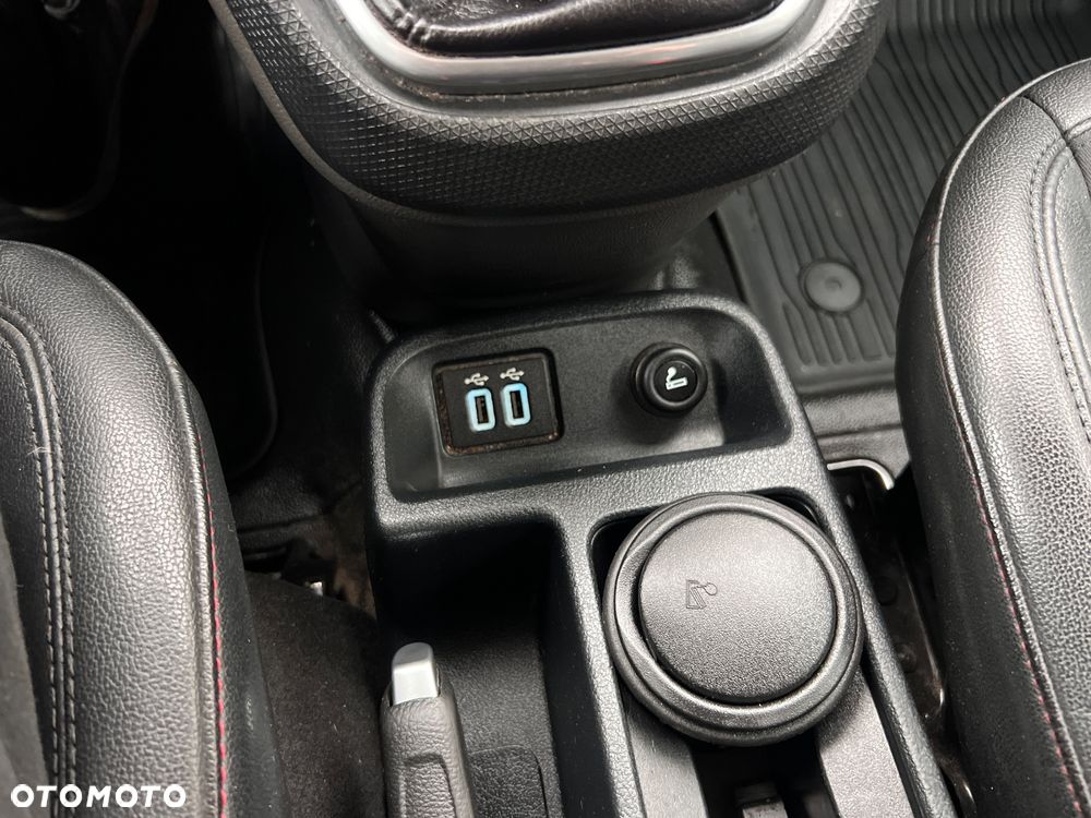 Ford Connect Sport - 26