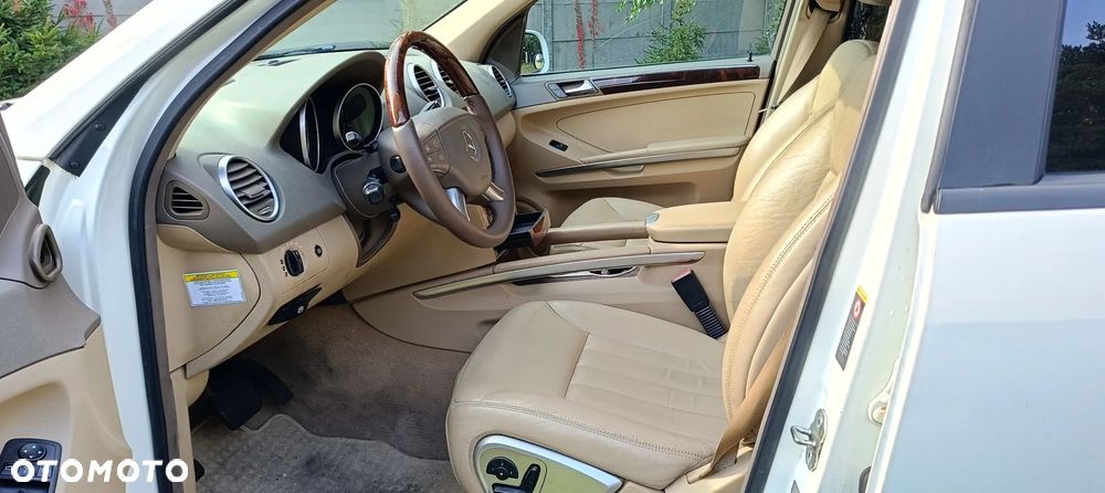 Mercedes-Benz ML 500 4-Matic - 9
