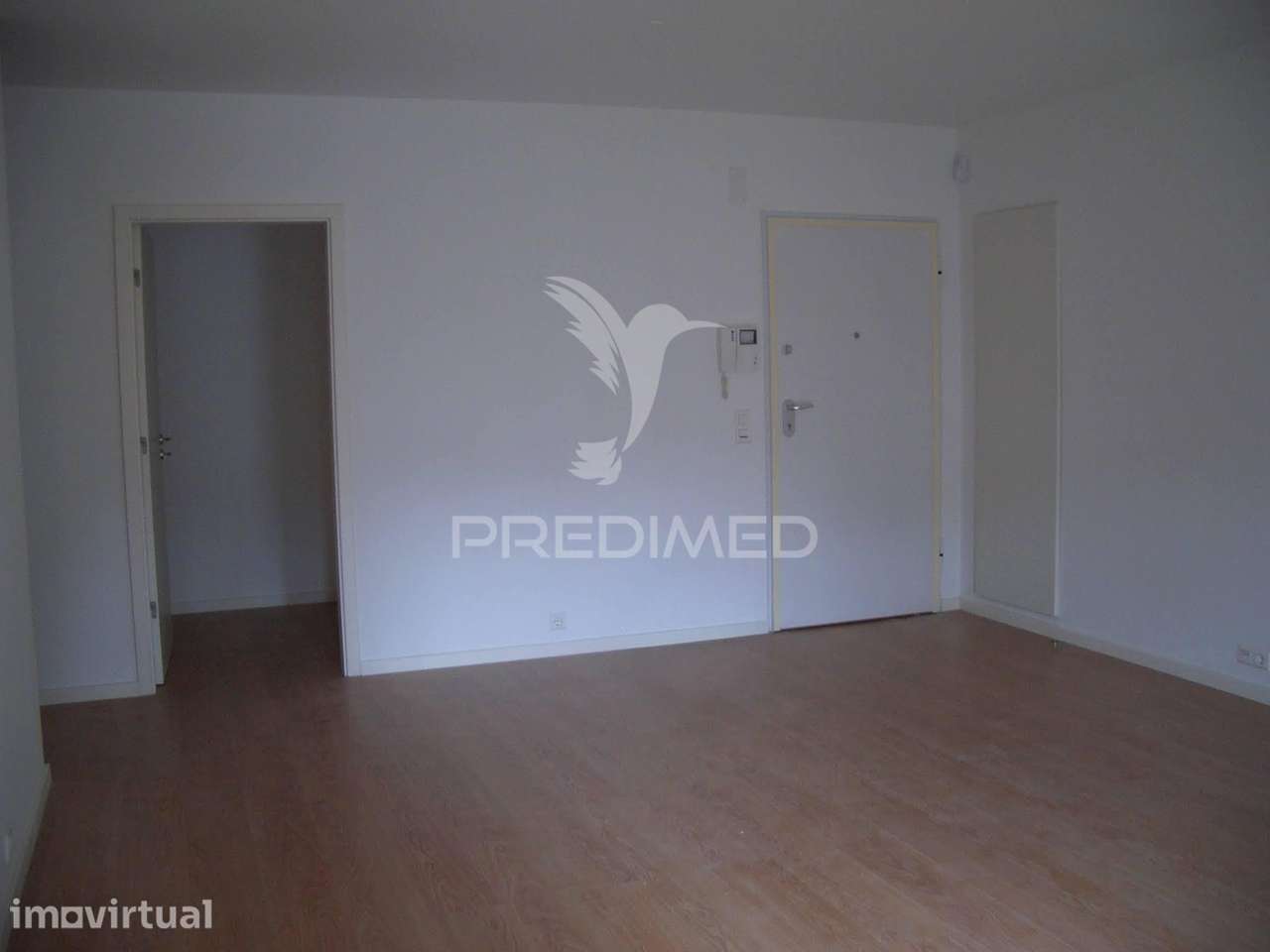 Apartamento com 52 m², localizado num 4º andar com elevador. - Grande imagem: 4/29