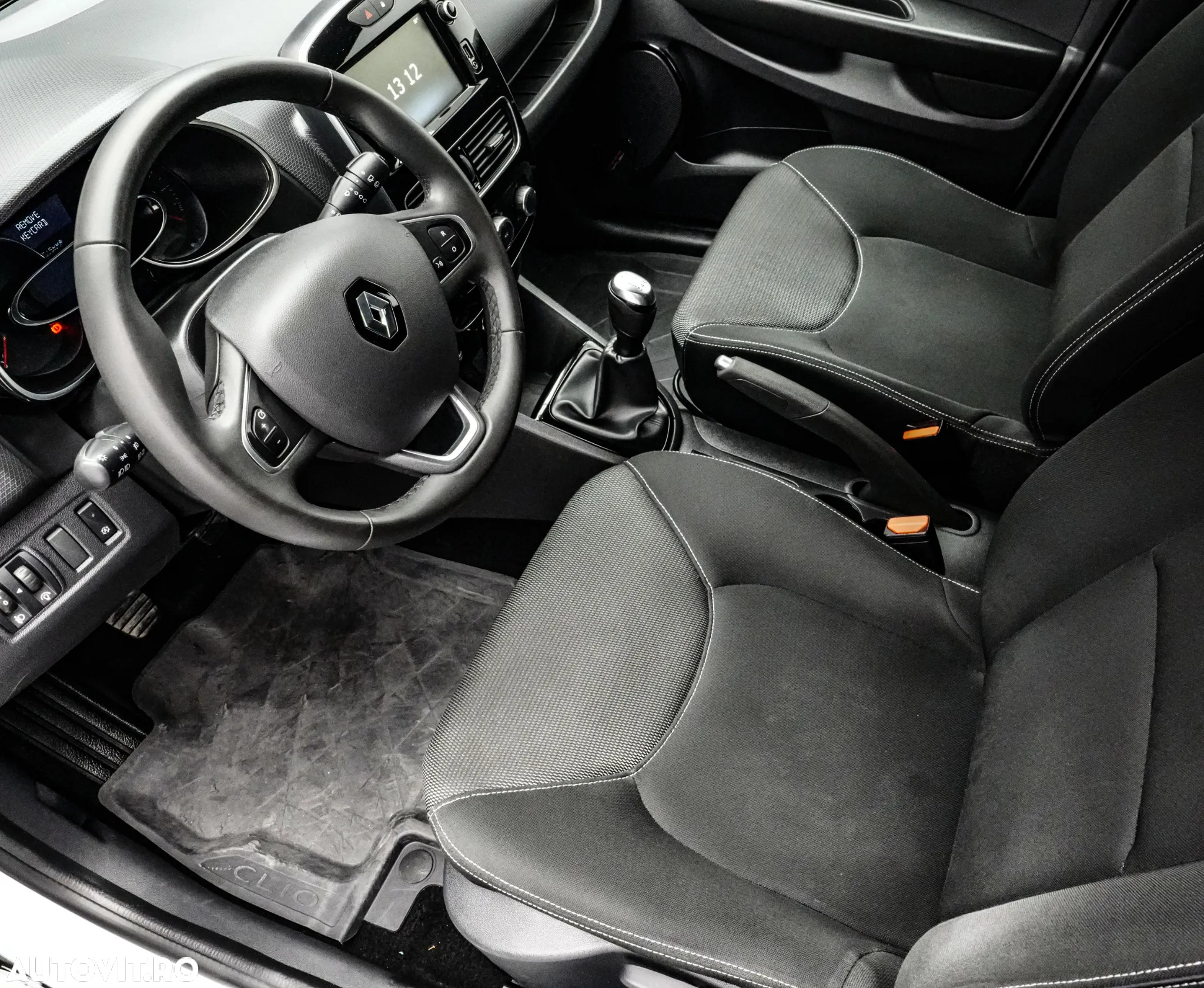 Renault Clio Estate Energy TCe Zen - 12