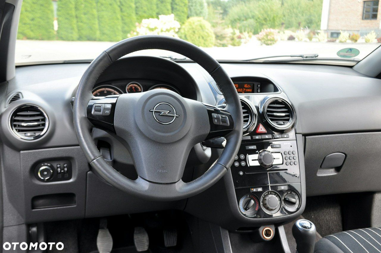 Opel Corsa - 30