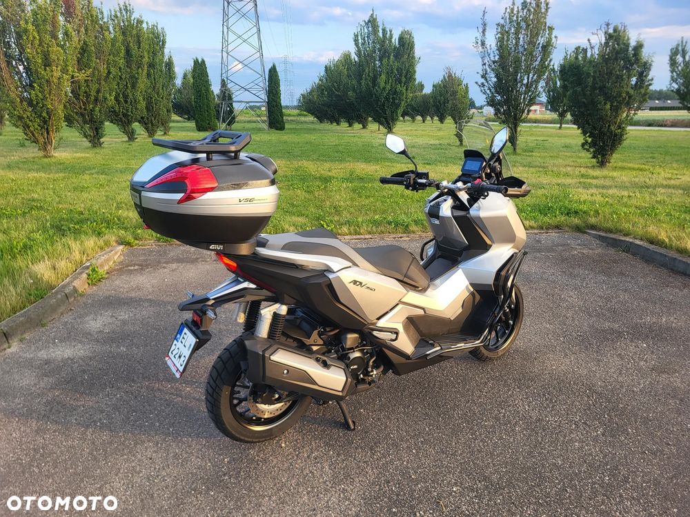 Honda ADV350 - 10