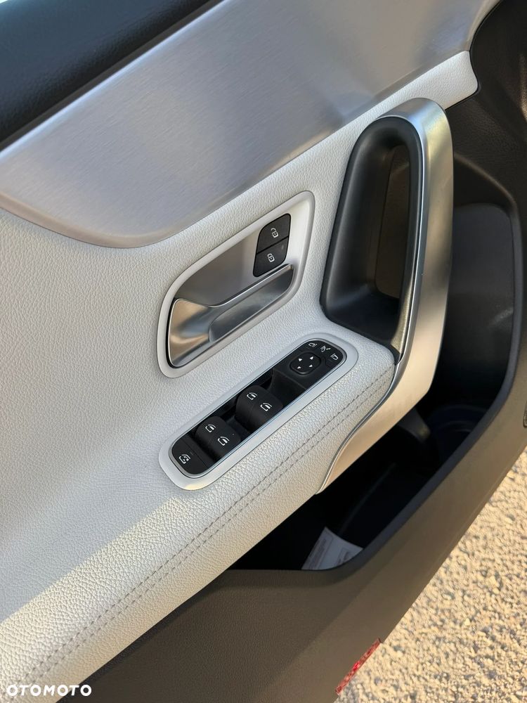 Mercedes-Benz Klasa A 35 AMG 4-Matic Edition 1 7G-DCT - 23