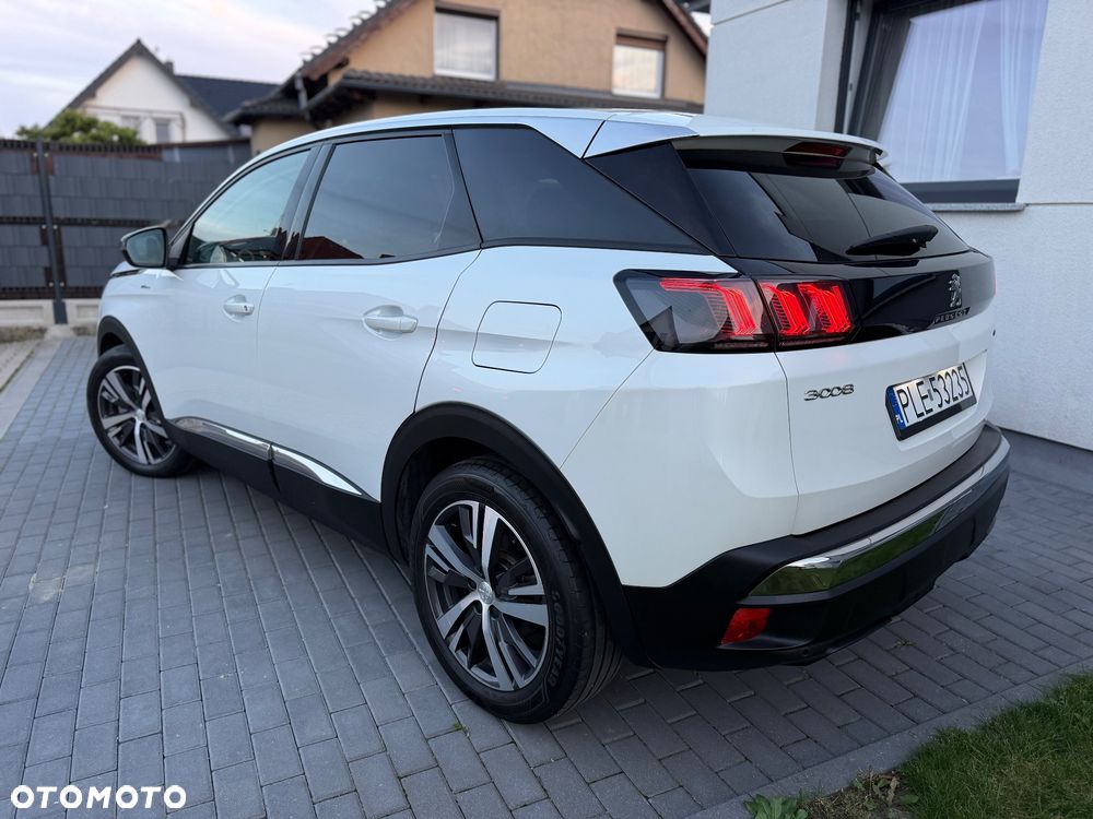 Peugeot 3008 1.6 PureTech HYbrid Allure S&S EAT8 - 3