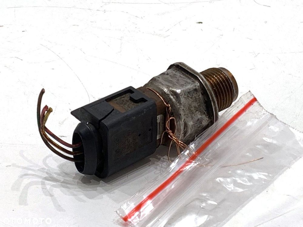 CZUJNIK CIŚNIENIA PALIWA  AUDI A4 B8 (8K2) 2007 - 2015 2.0 TDI 105 kW [143 KM] olej napędowy 2007 - 2