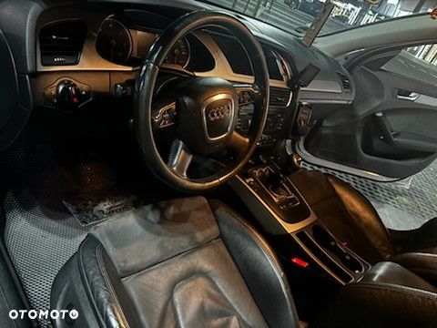 Audi A4 Limousine - 21