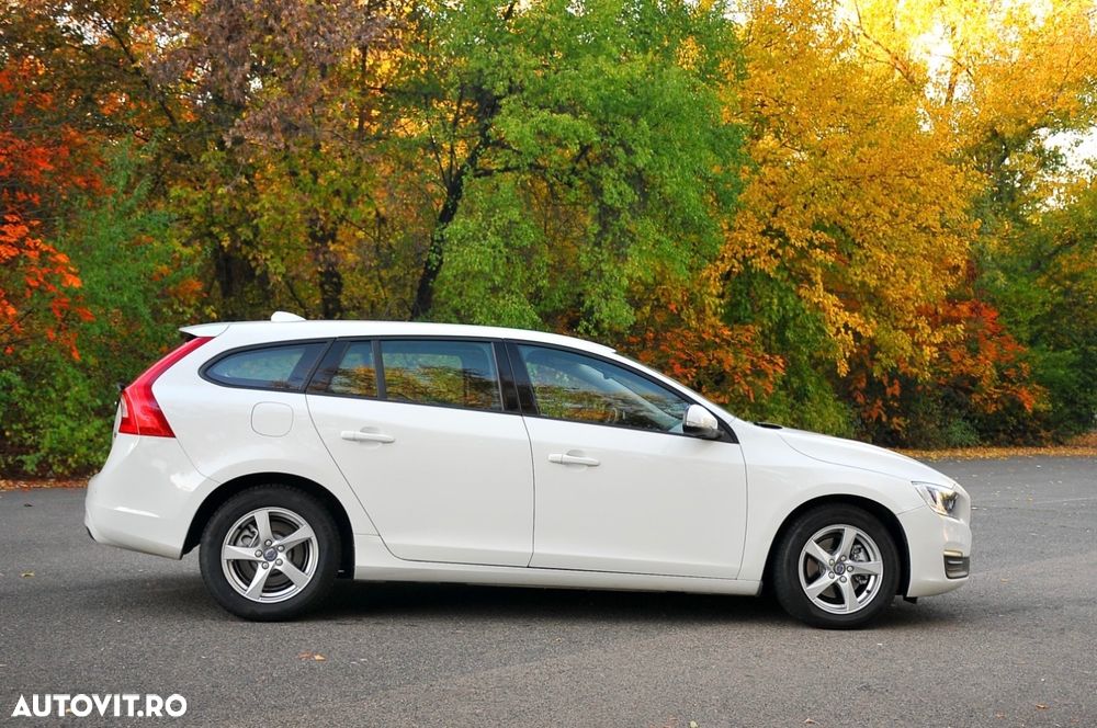 Volvo V60 D2 Kinetic - 8
