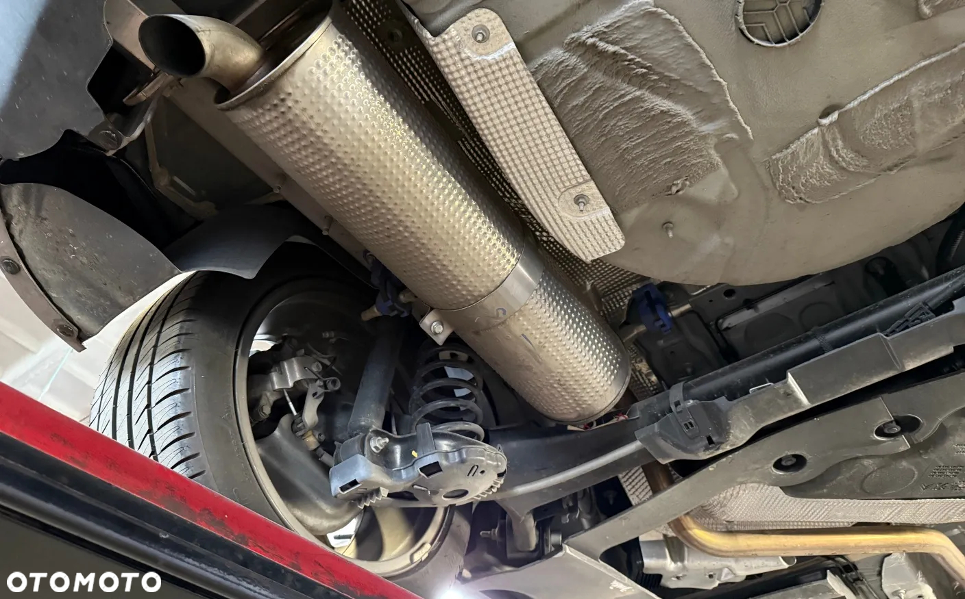 Citroën C4 PureTech 130 Stop&Start EAT8 SHINE - 33