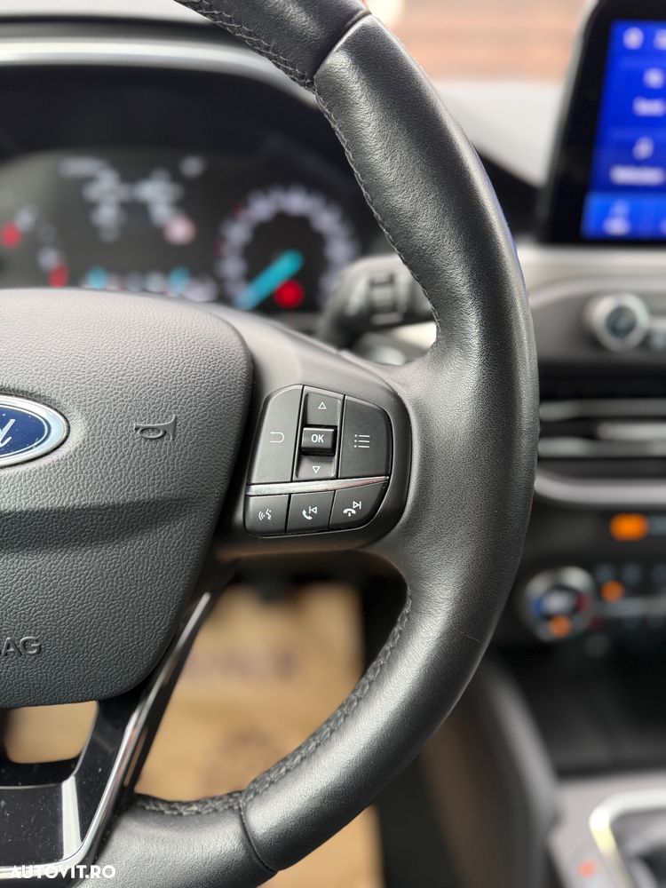 Ford Focus 1.5 EcoBlue Start-Stopp-System TITANIUM STYLE - 31