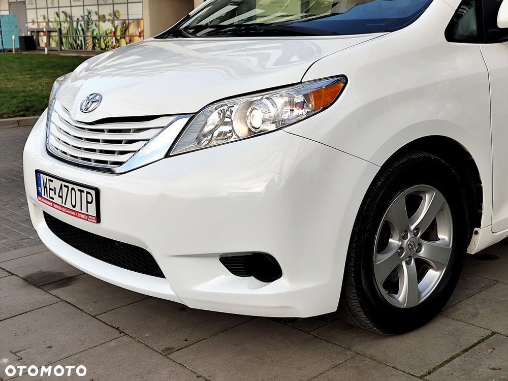 Toyota Sienna 3.5 V6 SE - 15