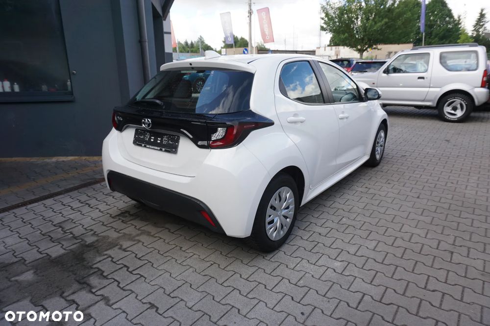 Toyota Yaris 1.0 VVT-i Team Deutschland - 3