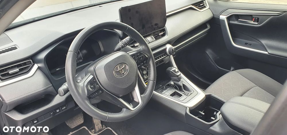 Toyota RAV4 - 10
