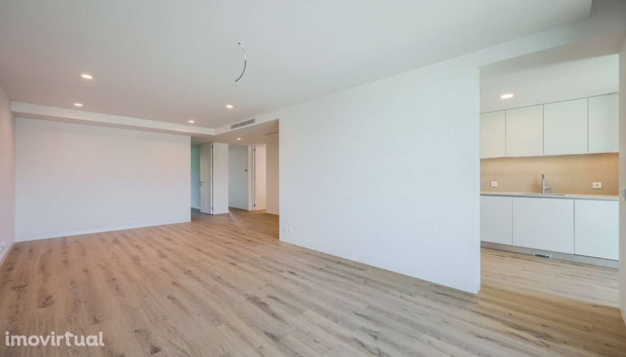 Apartamento T3 com varandas no Cais da Fonte Nova em Aveiro - Grande imagem: 5/25