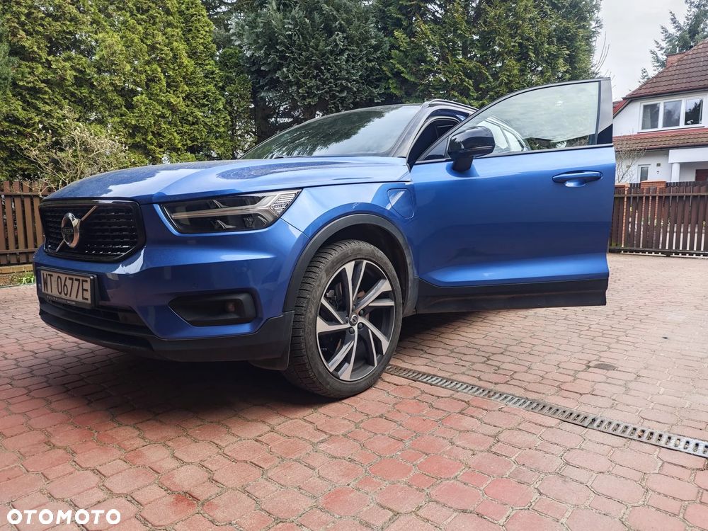 Volvo XC 40 T5 Plug-In Hybrid R-Design - 1