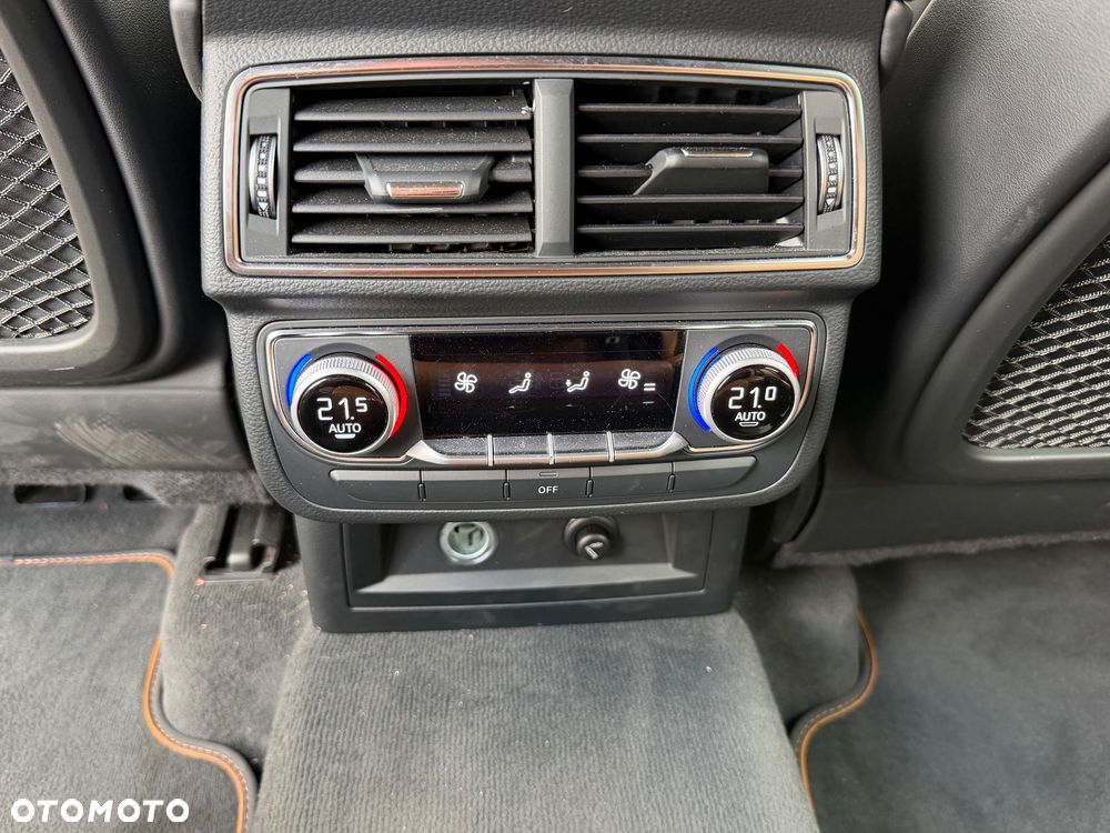 Audi Q7 - 36