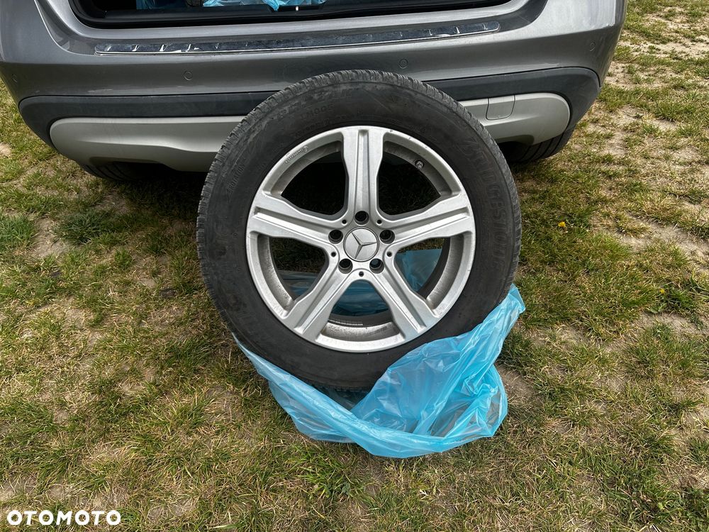 Mercedes-Benz GLA - 10