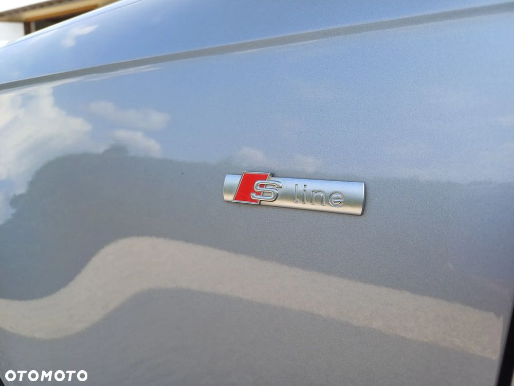 Audi A4 Avant 2.0 TDI DPF S line Sportpaket - 12