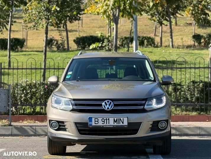 Volkswagen Tiguan - 9