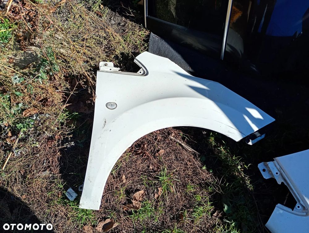 BŁOTNIK LEWY PRAWY PRZÓD FORD KA MK2
