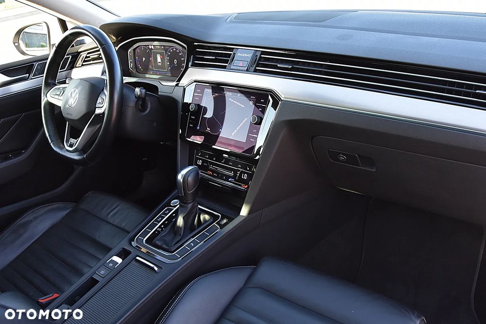 Volkswagen Passat 2.0 TDI 4Mot Elegance DSG - 19