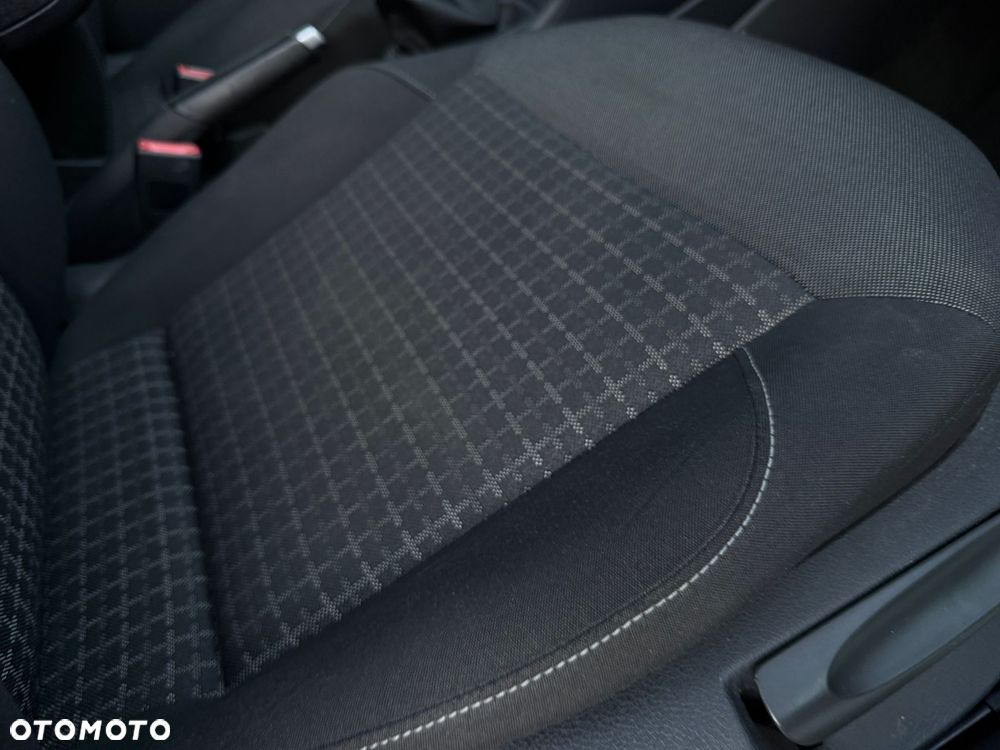 Volkswagen Polo - 12