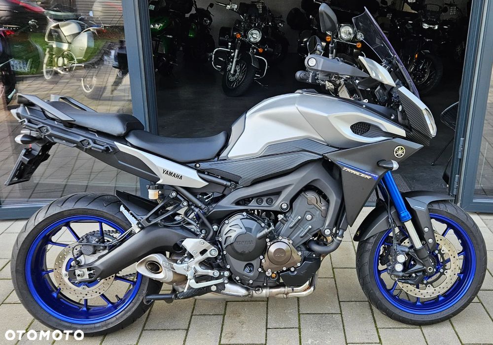 Yamaha MT - 8