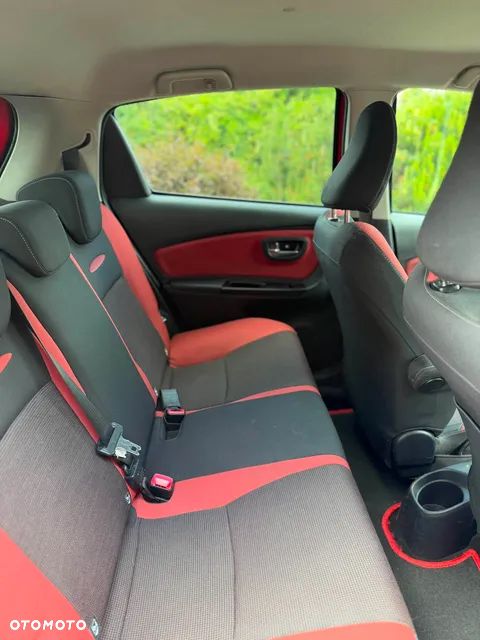 Toyota Yaris - 8