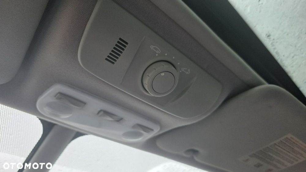 Renault Grand Scenic - 18