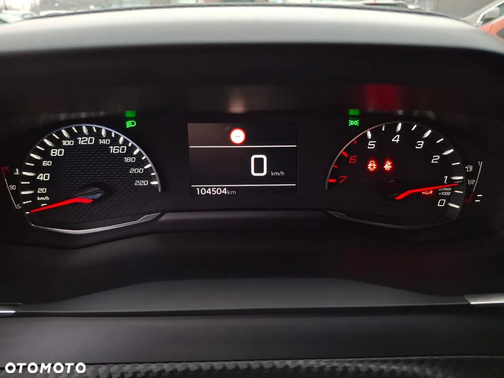 Peugeot 2008 PureTech 100 Active - 22