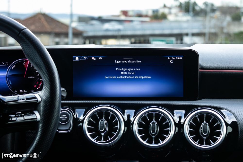 Mercedes-Benz A 250 - 42