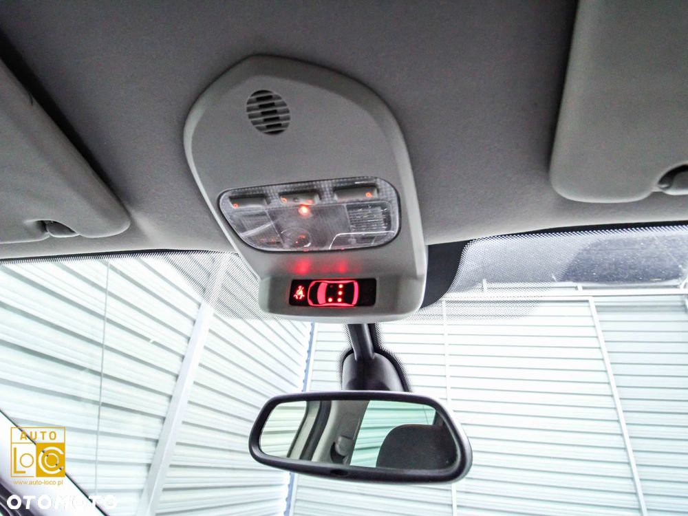 Peugeot 3008 HDi 160 Automatik Allure - 33