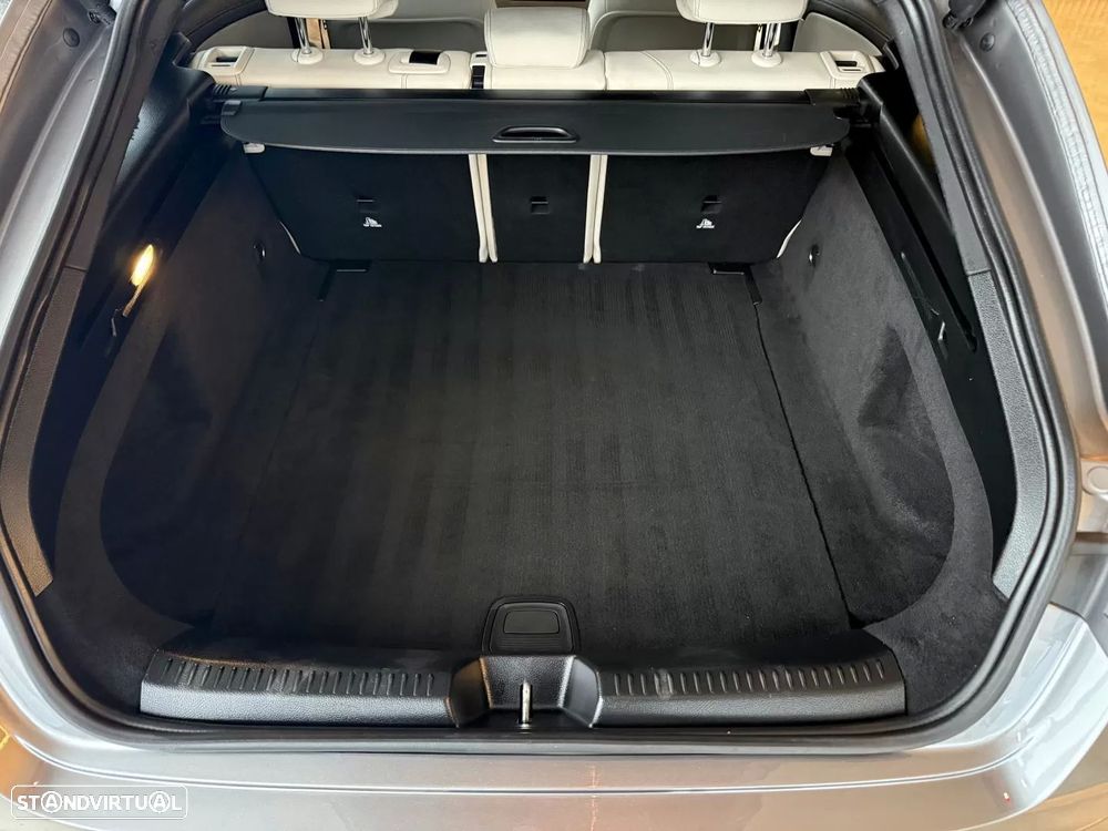 Mercedes-Benz CLA 180 d Shooting Brake Progressive - 35