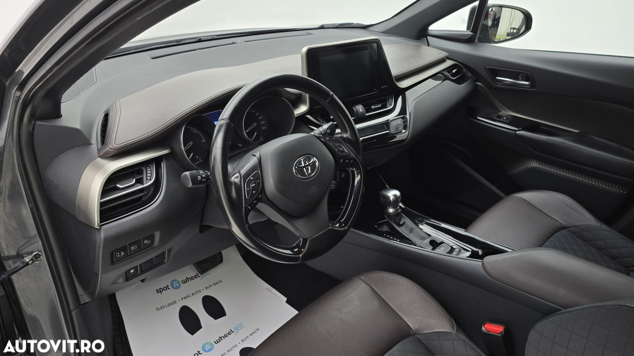 Toyota C-HR - 13