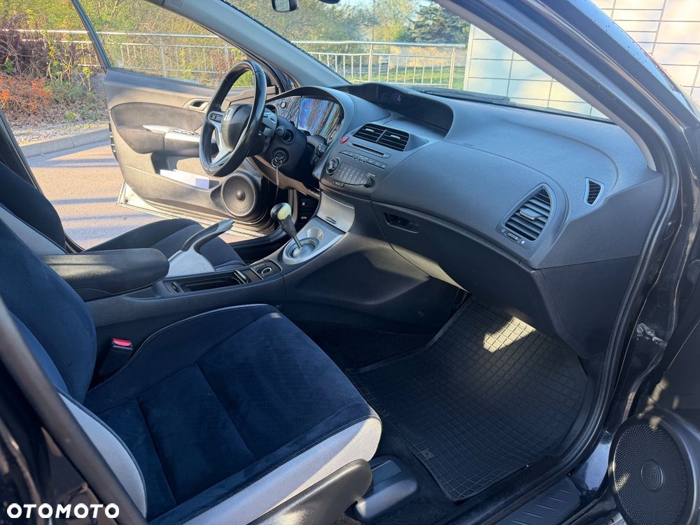 Honda Civic 1.8i-VTEC Sport - 13