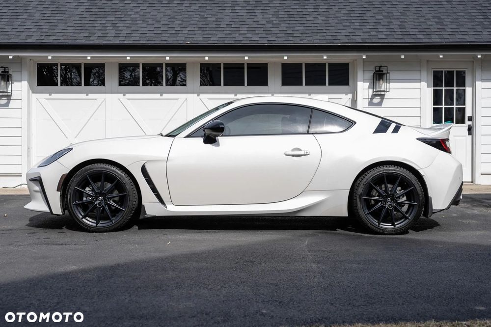 Toyota GR86 2.4 Dynamic - 8