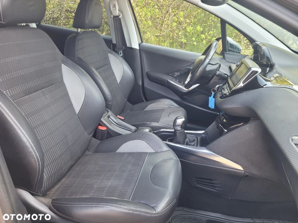 Peugeot 2008 e-HDi FAP 92 STOP & START Active - 19