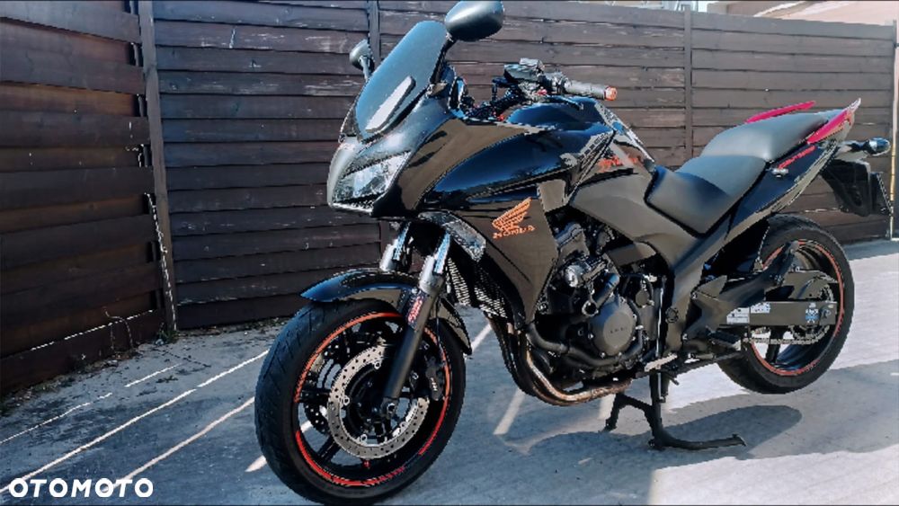 Honda CBF - 2