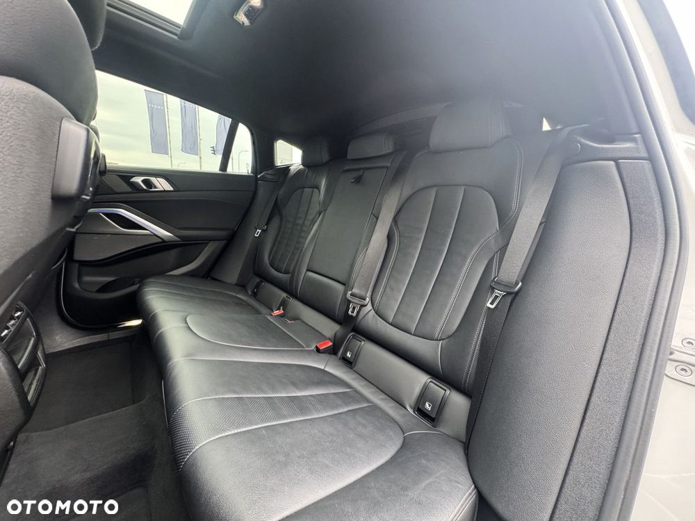 BMW X6 - 29